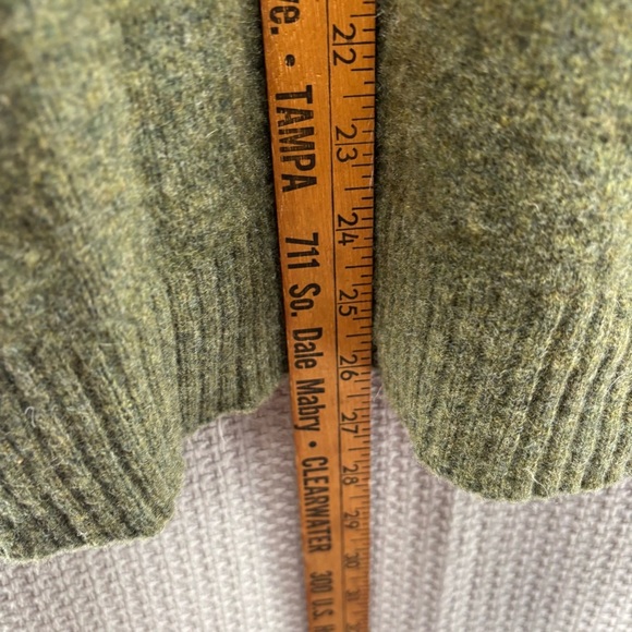 J Crew Men's Argyle Sweater Gray Green 100% Lambs Wool Pullover Men Size XL - Picture 8 of 8